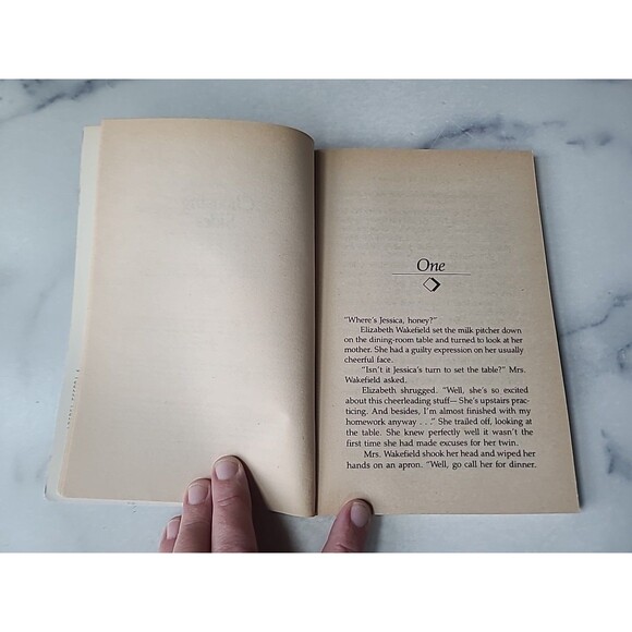 Choosing Sides by Francine Pascal and Jamie Suzanne (1987, Digest Paperback) - Picture 5 of 10